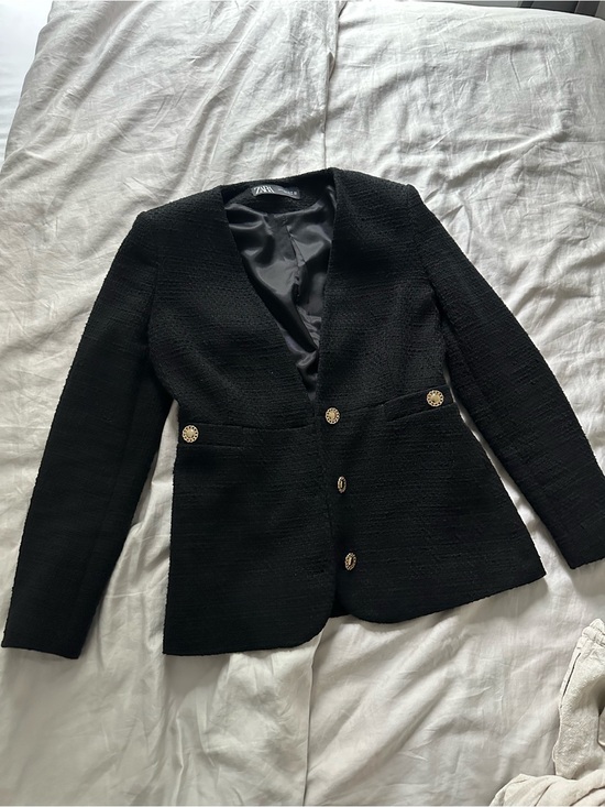 Zara Jackets & Blazers - Zara black bouclé-style blazer ✨